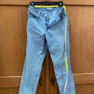 BP Mom Jean Light Wash Waist 24 - fits sz 0